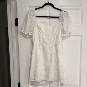 Elegant White Puff Sleeve Dress